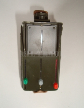 Vermessungs- Richtlampe / Taschenlampe mit Vorsatz und Befestigungsklemme. Artikelzustand: gebrauchter guter Bundeswehr Lagerbestand