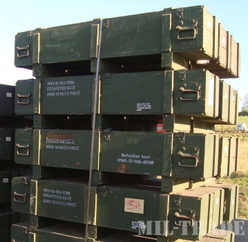 BW Aufbewahrungs-/ Transportkiste Holz Innenmaß 150 x 30 x 25 cm; OLIV. Zustand: gebrauchter Lagerbestand