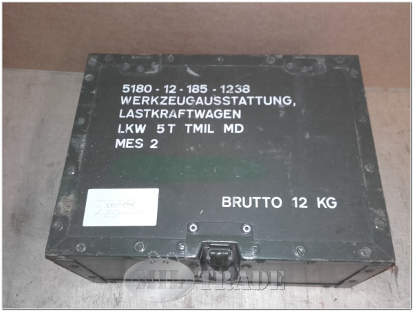 BW Werkzeugausstattung LKW 5t TMIL MD Fahrgestell MES 2 in Holz Transportkiste